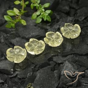 7.85克拉天然石英，花形切割，透明