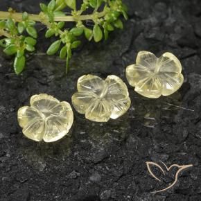7.35克拉天然石英，花形切割，透明