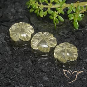 7.35克拉天然石英，花形切割，透明
