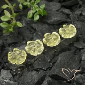 5.93克拉天然石英，花形切割，透明