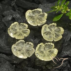 7.28克拉天然石英，花形切割，透明