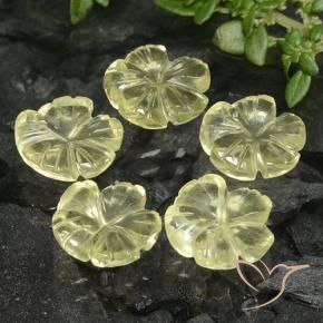 6.89克拉天然石英，花形切割，透明