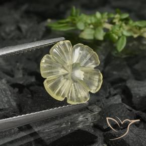 1.68克拉天然石英，花形切割，透明