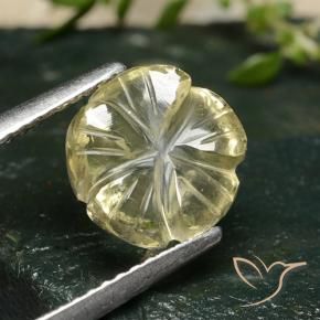 2.71克拉天然石英，花形切割，透明