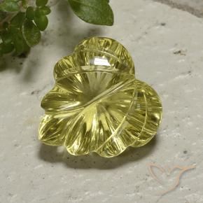 12.42克拉天然石英，花形切割，透明