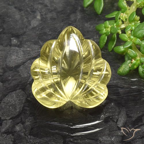 8.86ct 天然 淡菠萝黄 石英, 花形切割, 透明