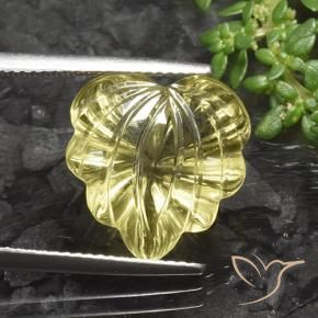 10.17克拉天然石英，花形切割，透明