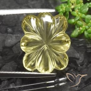 9.11克拉天然石英，花形切割，透明