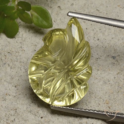 9.00克拉天然石英，花形切割，透明