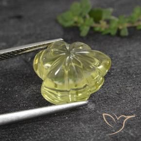 7.99克拉天然石英，花形切割，透明