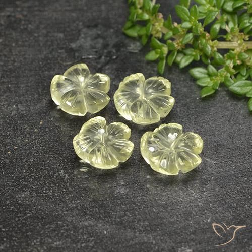 6.88克拉天然石英，花形切割，透明