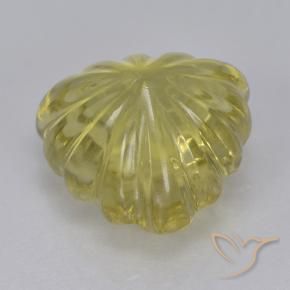 5.68克拉天然石英，胖三角形，透明