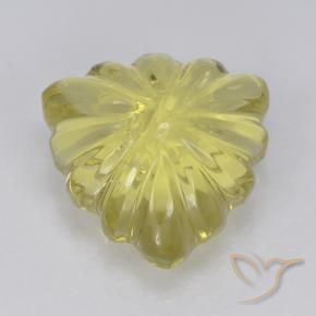 5.65克拉天然石英，胖三角形，透明