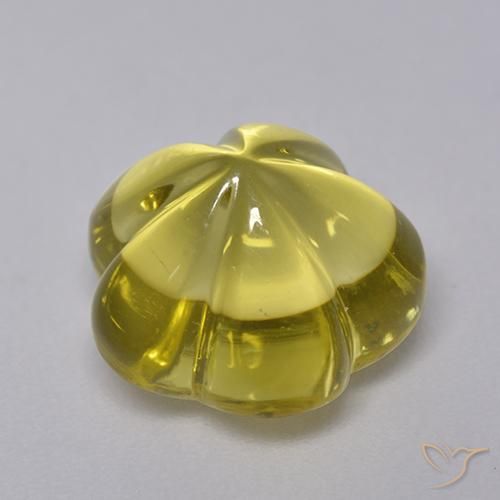 7.11克拉天然石英，花形切割，透明