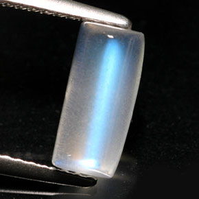 1.88克拉天然彩虹月长石，透明，透明/半透明