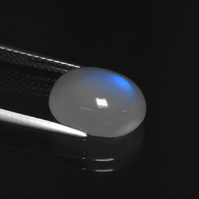 4.72克拉天然彩虹月长石，椭圆形切割，半透明