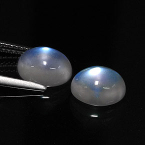 克拉天然彩虹月长石，椭圆形切割，半透明