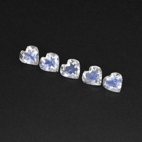 天然白色彩虹月光石，心形，4.8×4.7毫米，透明