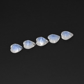 天然白色彩虹月光石，心形，4.9×4.9毫米，透明