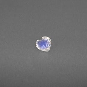 0.13克拉天然白色彩虹月光石，心形，3.6×3.5毫米，透明