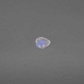 0.13克拉天然白色彩虹月光石，心形，3.6×3.5毫米，透明