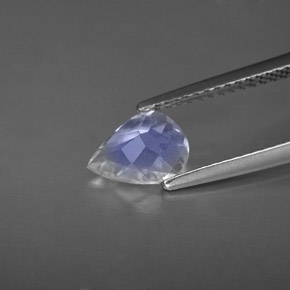 0.86克拉天然白色彩虹月光石，梨形，8×6毫米，VS