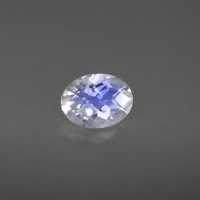 1.10克拉天然白色彩虹月光石，椭圆形切割，7.8×5.8毫米，VS