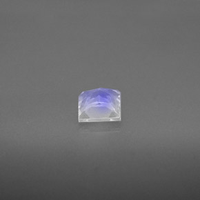 0.57克拉天然白色彩虹月光石，方形，5×4.9毫米，VS