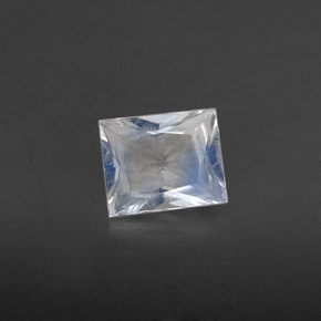 0.49克拉天然白色彩虹月光石，长方形切工，5.7×4.7毫米，VS