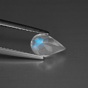 0.75克拉天然彩虹月长石，梨形，VS