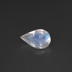 0.66克拉天然白色彩虹月光石，梨形，8.2×5.1毫米，VS