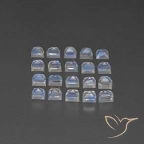 3.27克拉天然彩虹月长石，正方形，透明/半透明