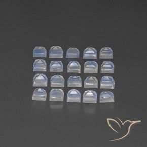 2.87克拉天然彩虹月长石，正方形，透明/半透明