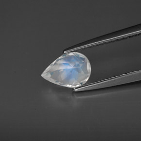 0.57克拉天然白色彩虹月光石，透明，6.9×4.8毫米，透明/半透明