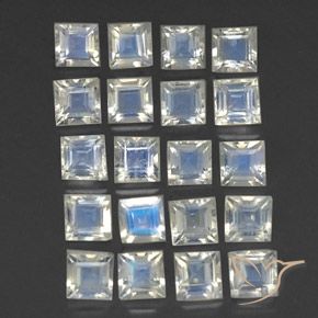 3.12克拉天然彩虹月长石，正方形，透明