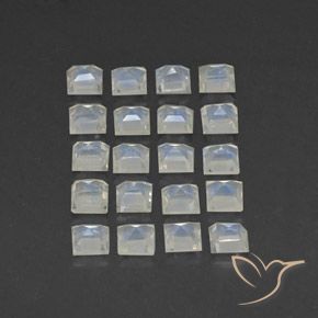 3.12克拉天然彩虹月长石，正方形，透明