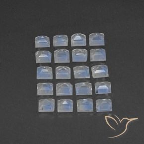 2.77克拉天然彩虹月长石，正方形，透明