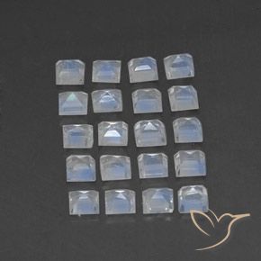 3.04克拉天然彩虹月长石，正方形，透明