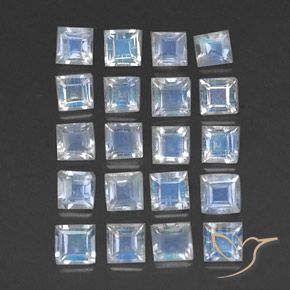 2.53天然白色彩虹月光石，方形，3.1×3.1毫米，透明