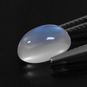2.79克拉天然白色彩虹月光石，椭圆形切割，10.3×6.9毫米，透明