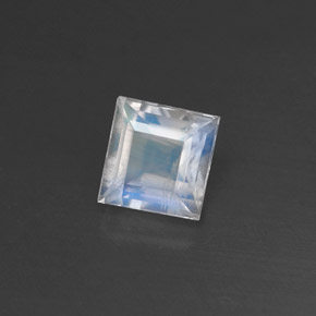 0.77克拉天然白色彩虹月光石，方形，5.3×5.1毫米，透明
