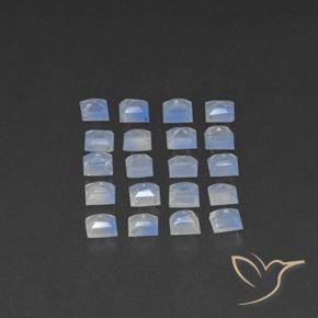 2.65克拉天然彩虹月长石，正方形，透明