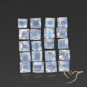 3.33克拉天然彩虹月长石，正方形，透明