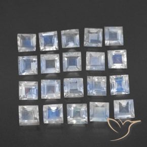 3.33克拉天然彩虹月长石，正方形，透明