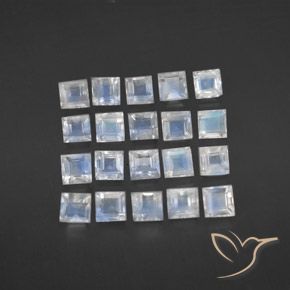 3.44ctw 天然 蓝白色 彩虹月长石, 正方形, 透明