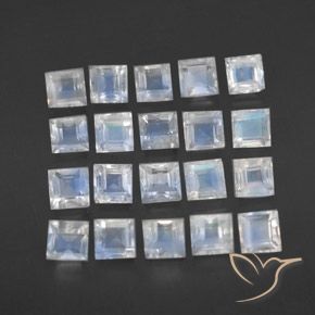 3.44克拉天然彩虹月长石，正方形，透明