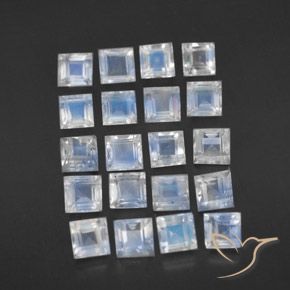3.45克拉天然彩虹月长石，正方形，透明