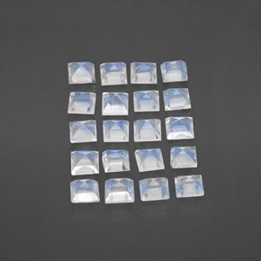 2.66天然白色彩虹月光石，方形，3.1×2.9毫米，透明