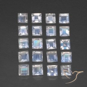 3.24克拉天然彩虹月长石，正方形，透明
