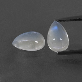 天然白色彩虹月光石，梨形，9.2×6.1毫米，透明